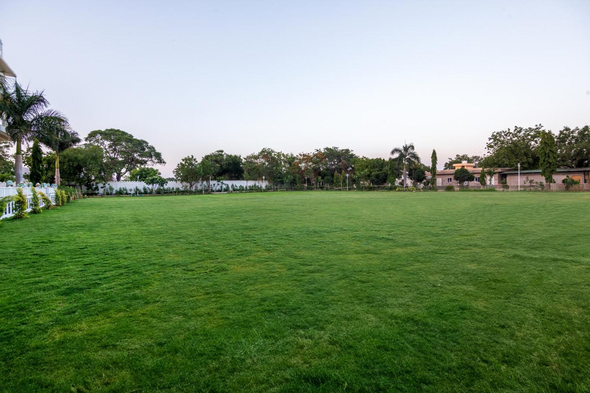 Sterling Aravalli Udaipur Exterior photo
