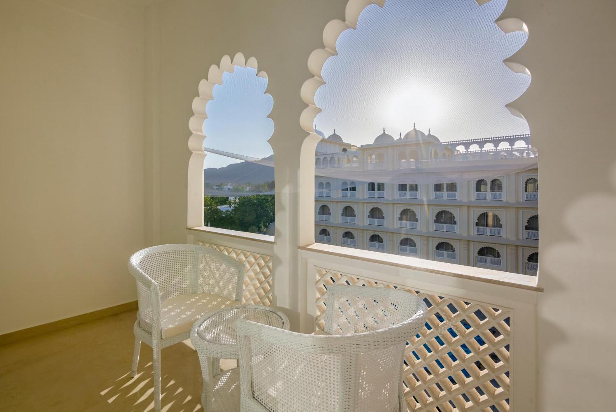 Sterling Aravalli Udaipur Exterior photo