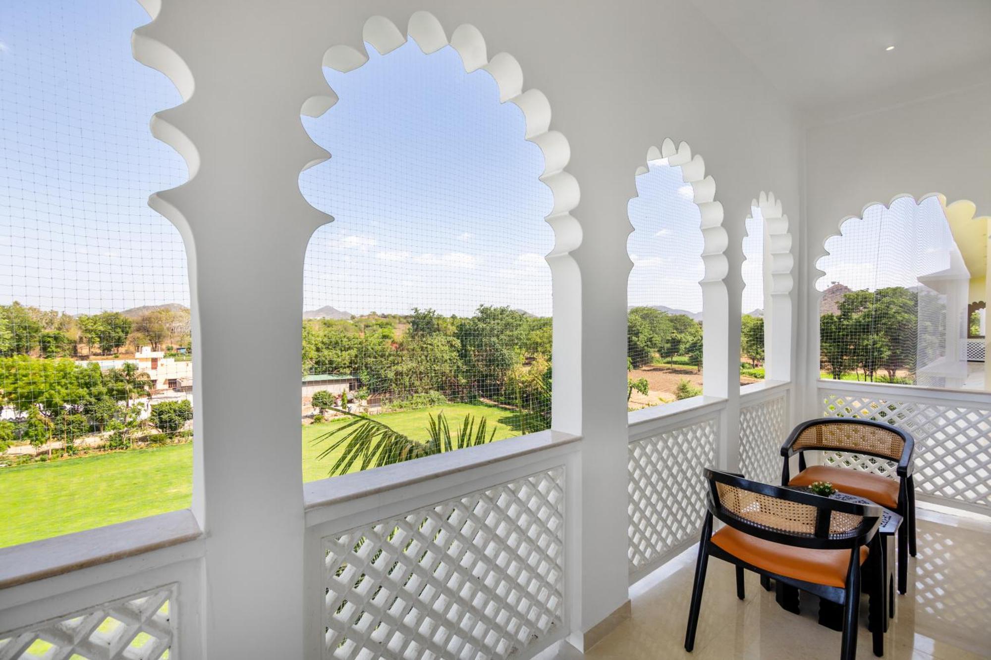 Sterling Aravalli Udaipur Exterior photo