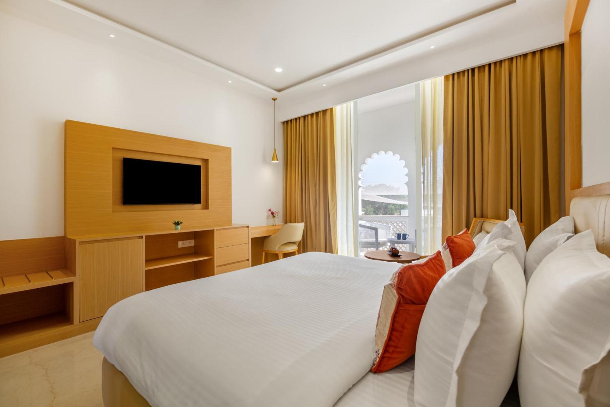 Sterling Aravalli Udaipur Exterior photo