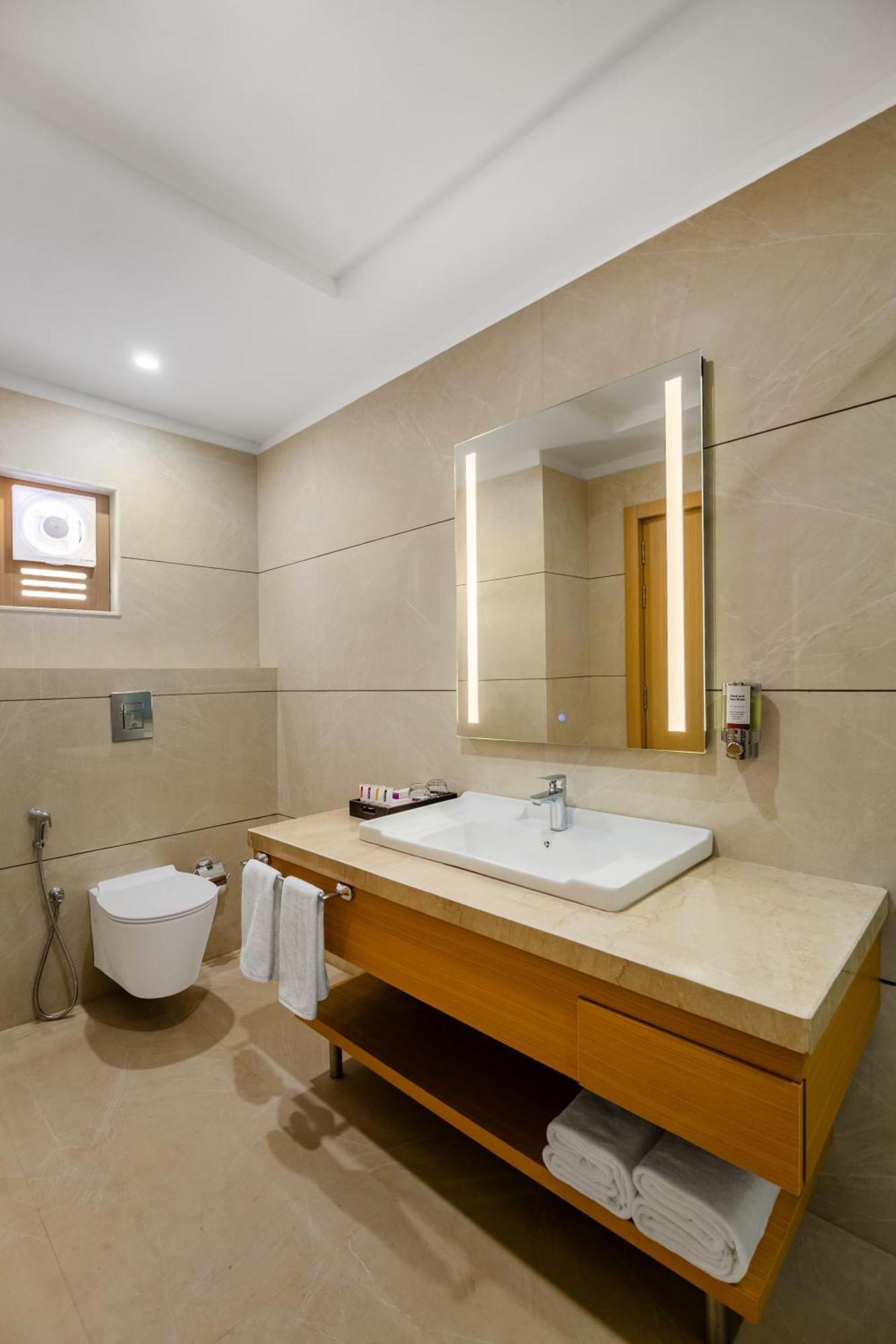 Sterling Aravalli Udaipur Exterior photo