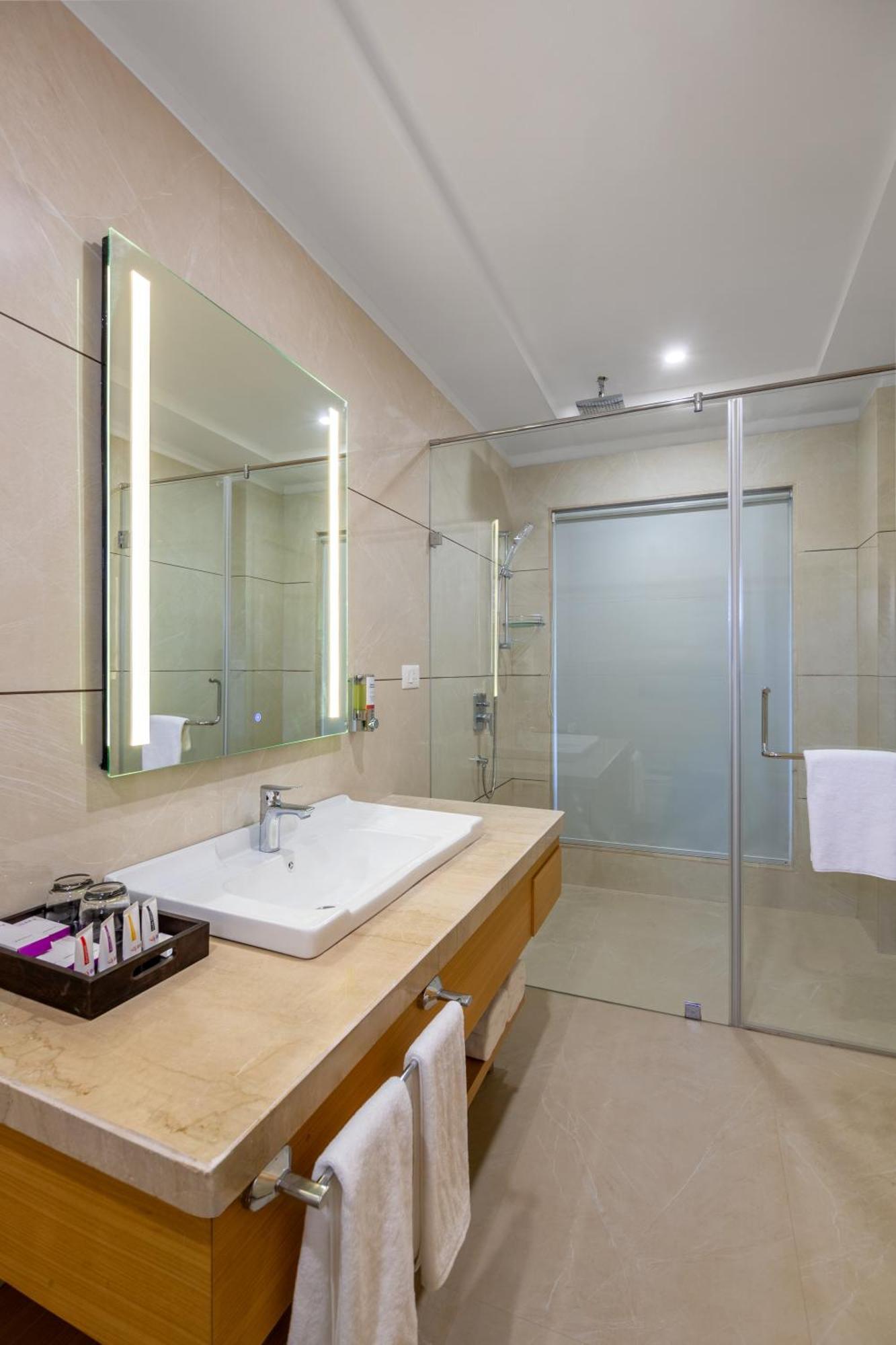 Sterling Aravalli Udaipur Exterior photo