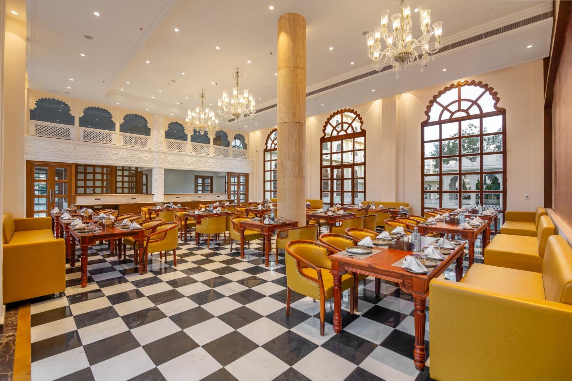 Sterling Aravalli Udaipur Exterior photo